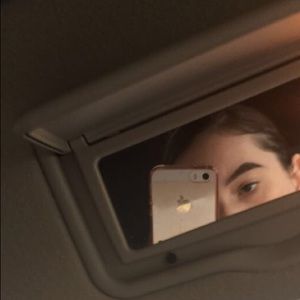 Meet your Posher, Kayla